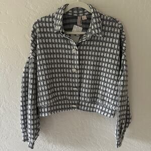 H&M Puff-Sleeved Cropped Jacket NEW Size Medium Rhinestone Button Shacket Retro